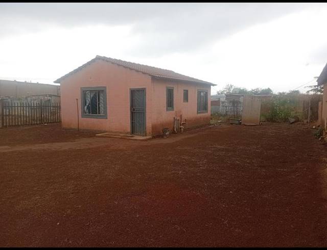 2 BEDROOM HOUSE FOR SALE IN SOSHANGUVE SOUTH